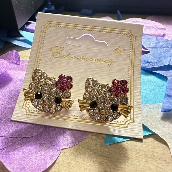 Chloe accessory hello kitty earrings - Picture 1 of 2